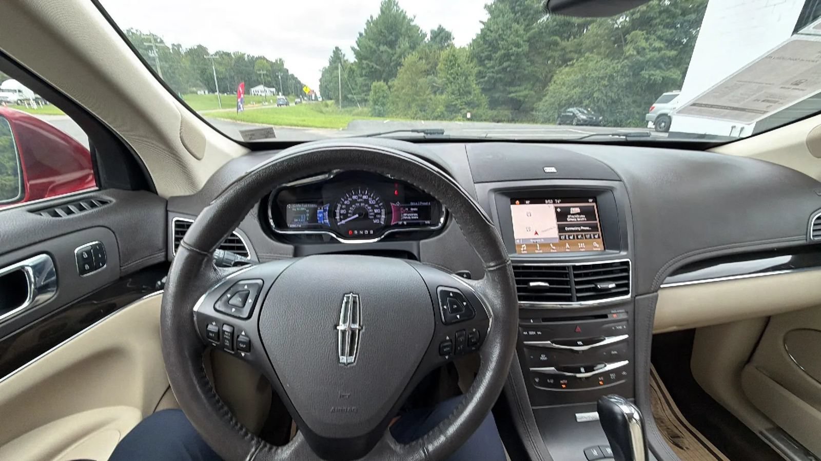 Used 2019 Lincoln MKT AWD image 41