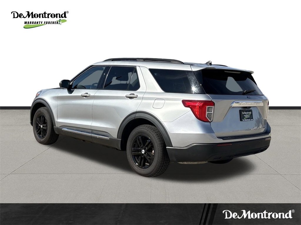 Used 2023 Ford Explorer XLT w/ Equipment Group 202A image 7