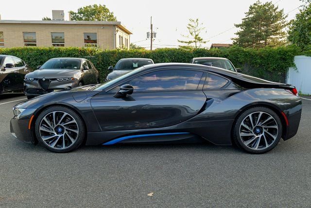 Used 2016 BMW i8 image 4
