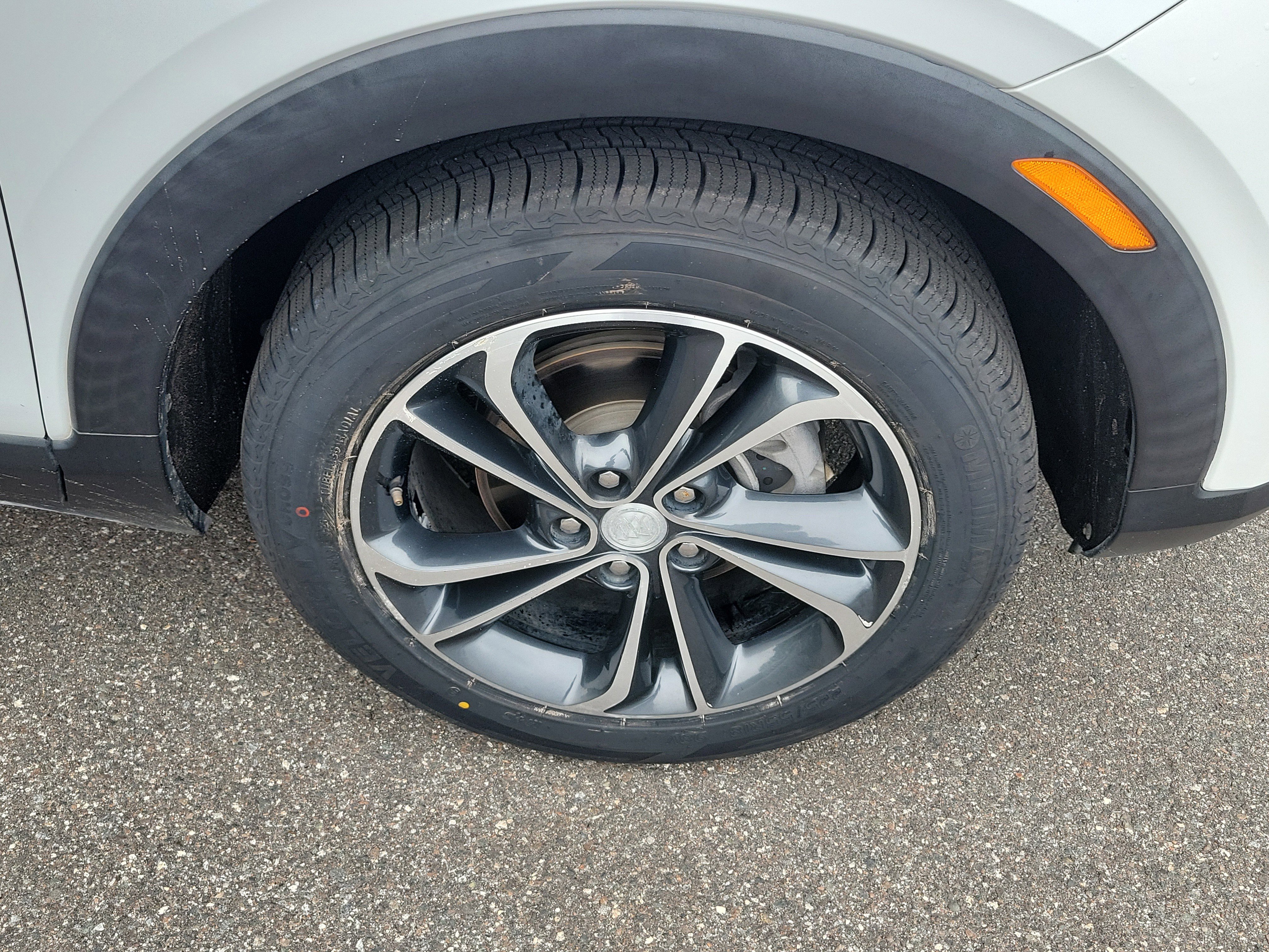 Used 2020 Buick Encore GX Select FWD image 38