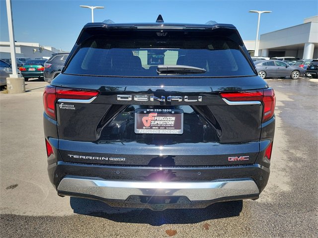 New 2026 GMC Terrain Denali image 4