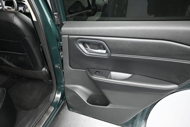 Used 2026 Nissan Rogue Dark Armor FWD image 24