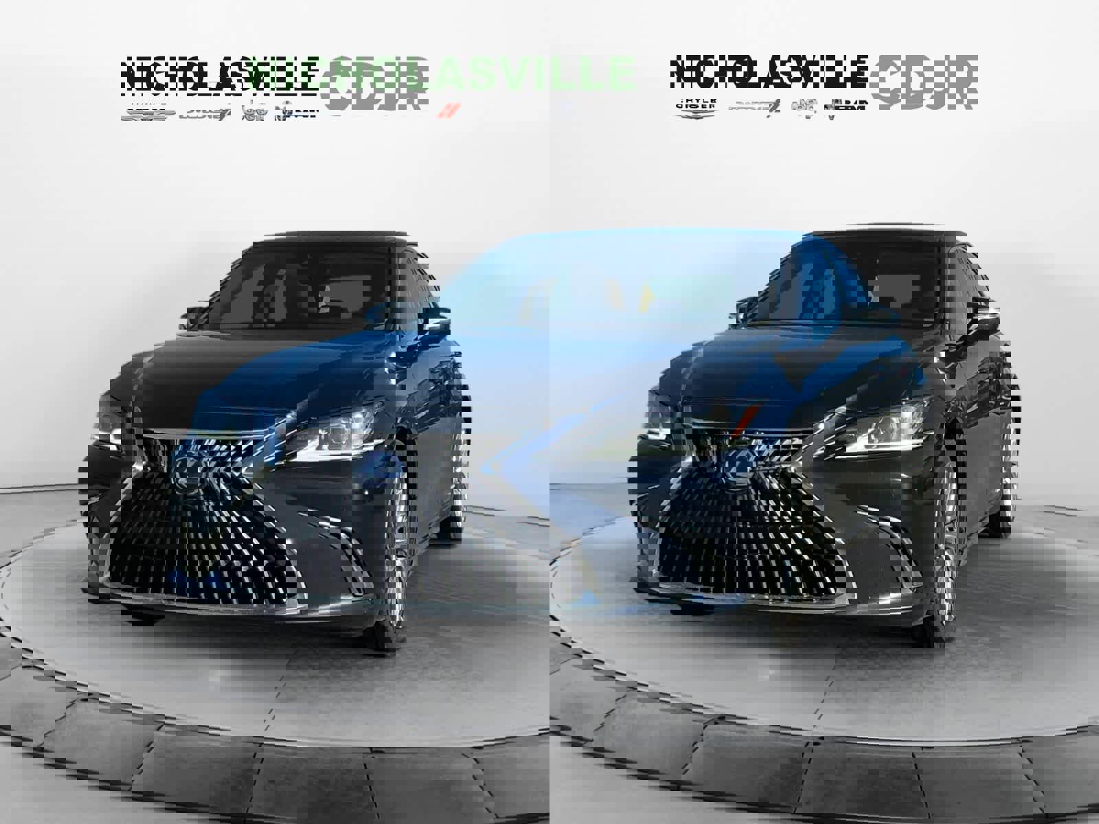 Used 2022 Lexus ES 300h w/ Luxury Package