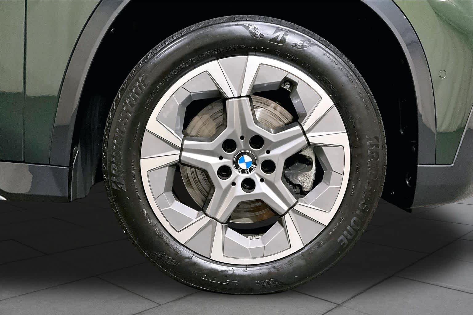 Used 2025 BMW X1 xDrive28i w/ Premium Package AWD/4WD image 10