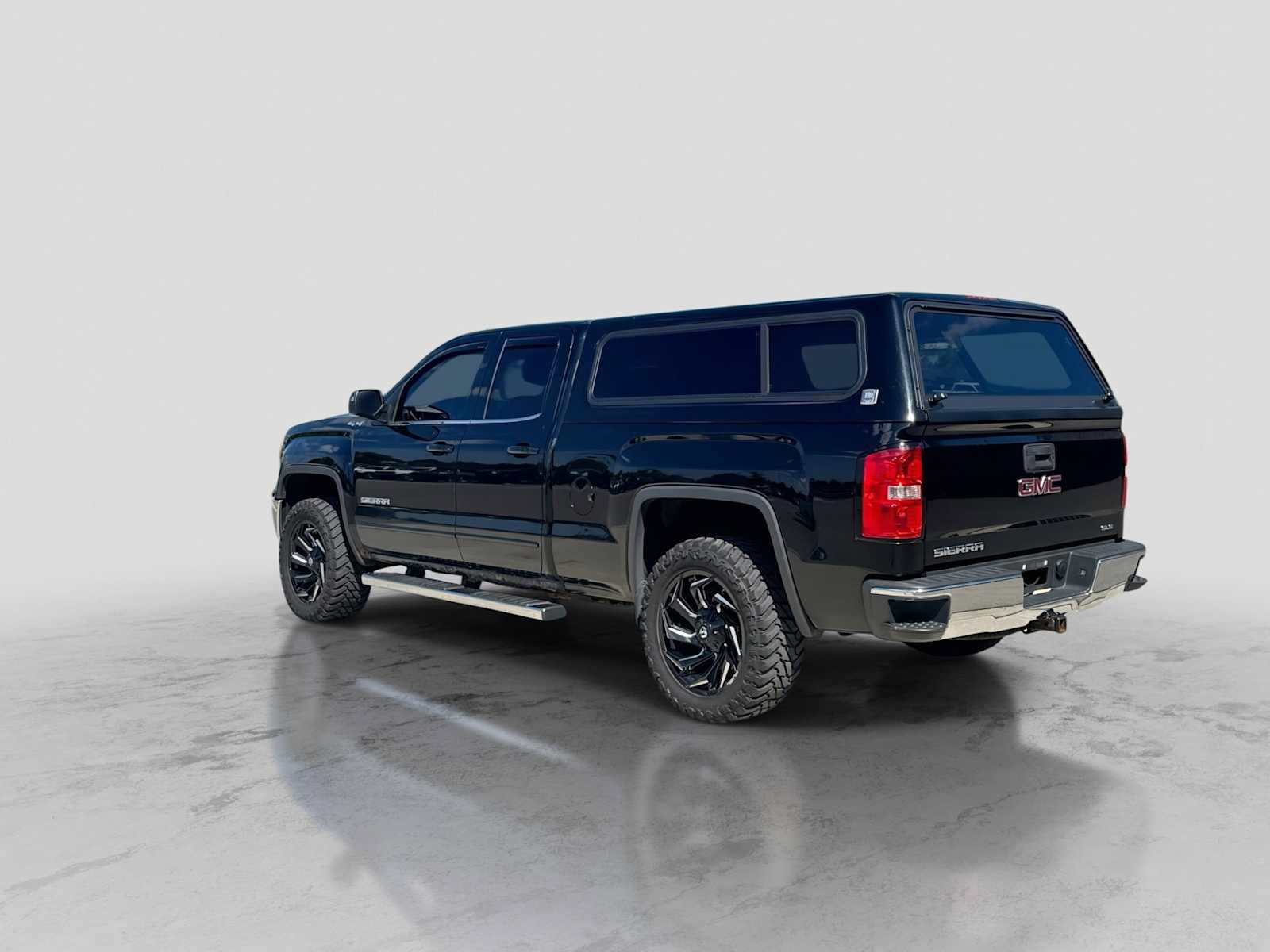 Used 2014 GMC Sierra 1500 SLE w/ SLE Value Package AWD/4WD image 4