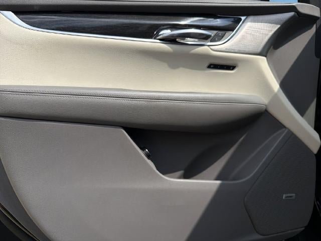 Used 2021 Cadillac XT6 Premium Luxury FWD image 10