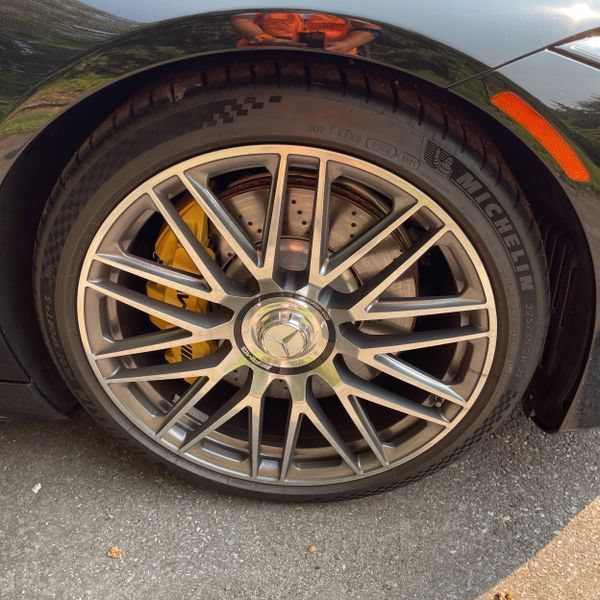Used 2022 Mercedes-Benz SL 63 AMG 4MATIC w/ Driver Assistance Package image 13