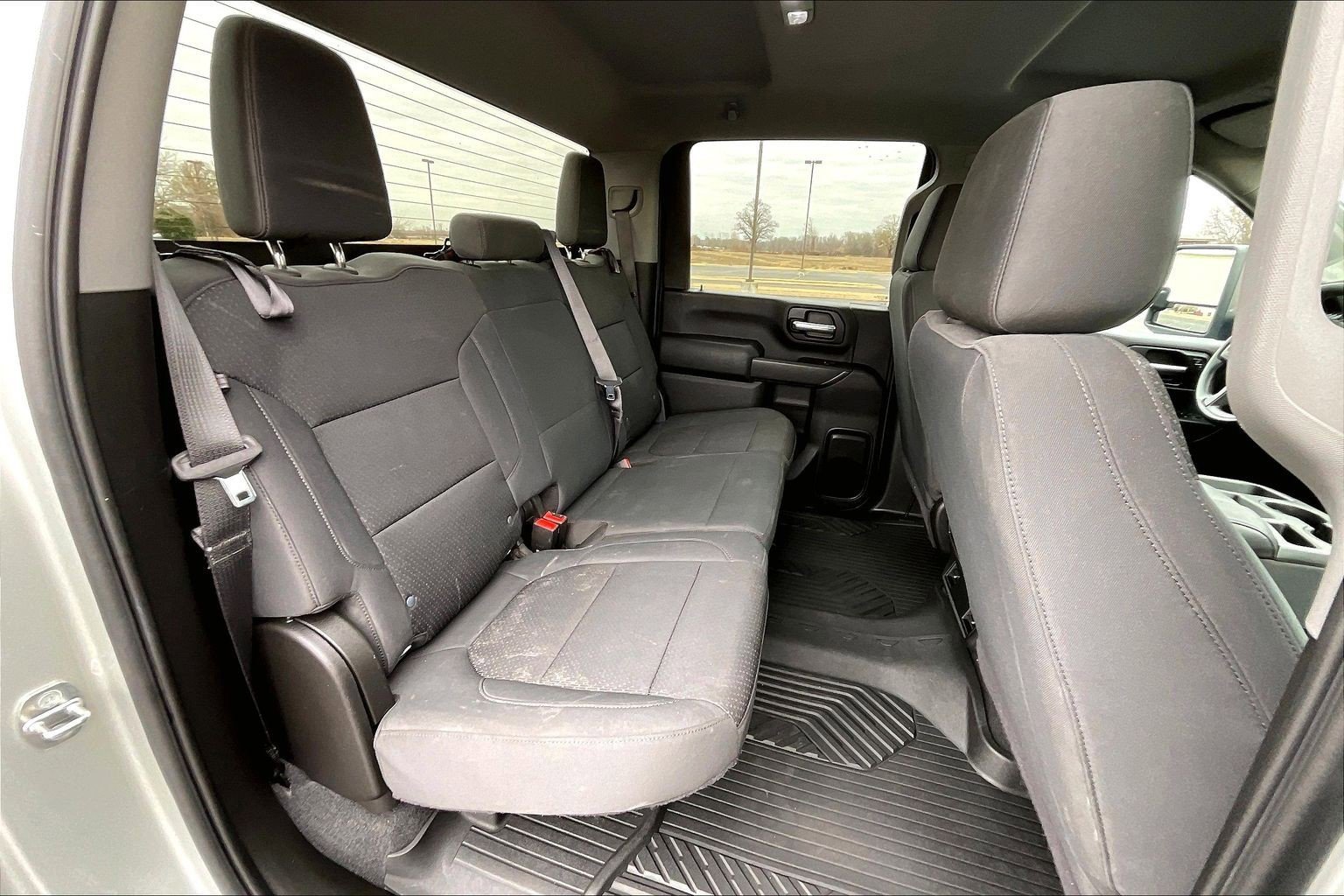 Used 2020 Chevrolet Silverado 2500 Custom w/ Custom Value Package image 16