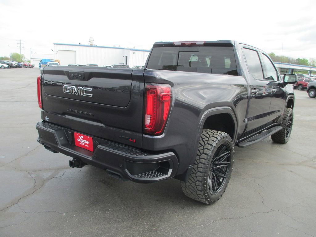 Used 2024 GMC Sierra 1500 AT4 w/ Technology Package image 5