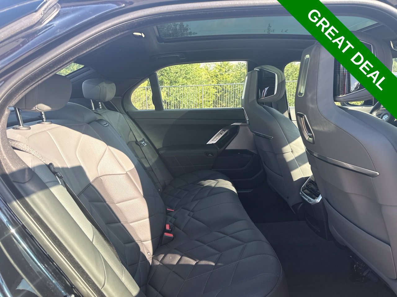 Used 2026 BMW 740i RWD image 20