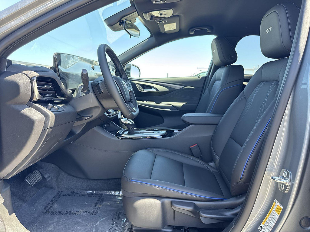 New 2026 Buick Envista Sport Touring w/ Convenience II Package FWD image 20