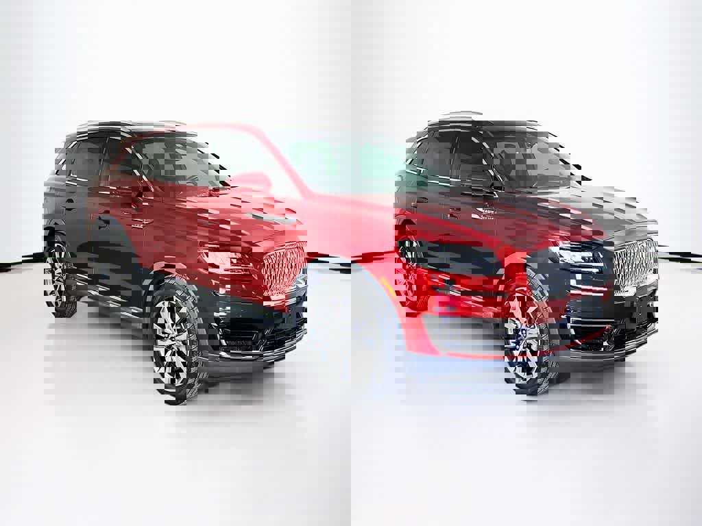 Used 2019 Lincoln Nautilus Select image 24