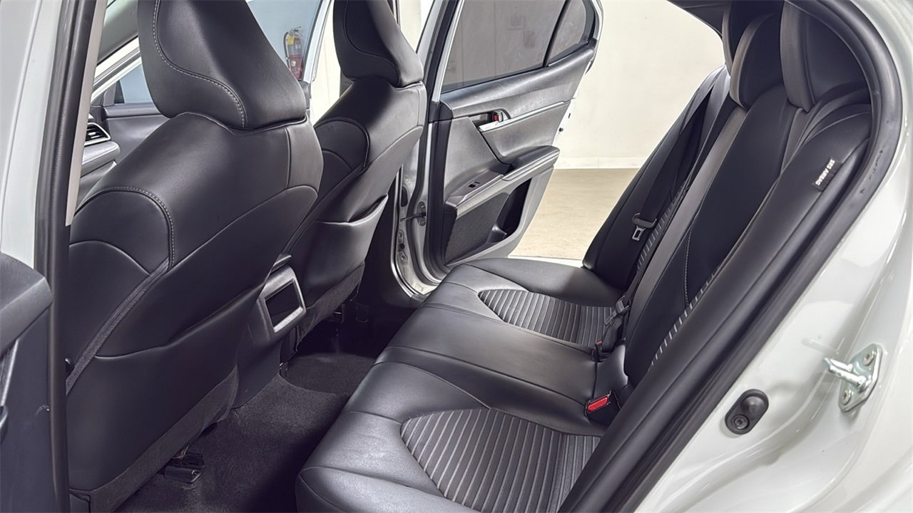 Certified 2022 Toyota Camry SE image 23