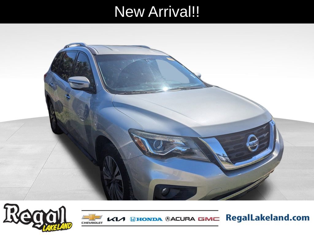 Used 2017 Nissan Pathfinder SV