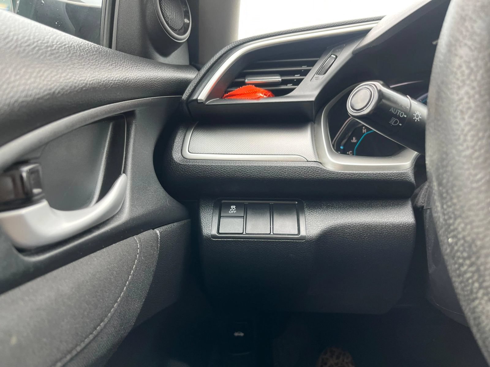 Used 2018 Honda Civic EX image 16