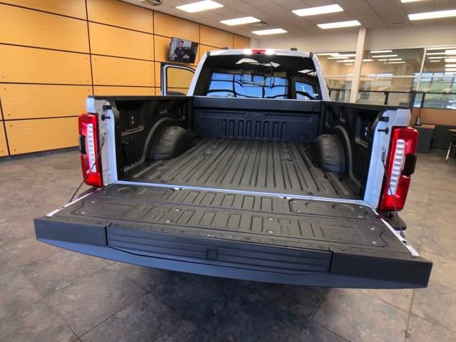 New 2026 Ford F350 Lariat w/ Black Appearance Package image 23
