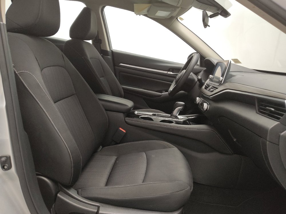Used 2023 Nissan Altima 2.5 SV image 21