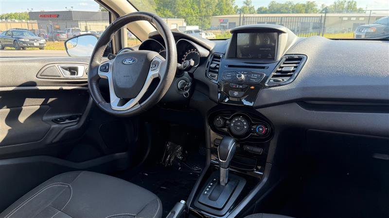 Used 2016 Ford Fiesta SE w/ Equipment Group 201A FWD image 15