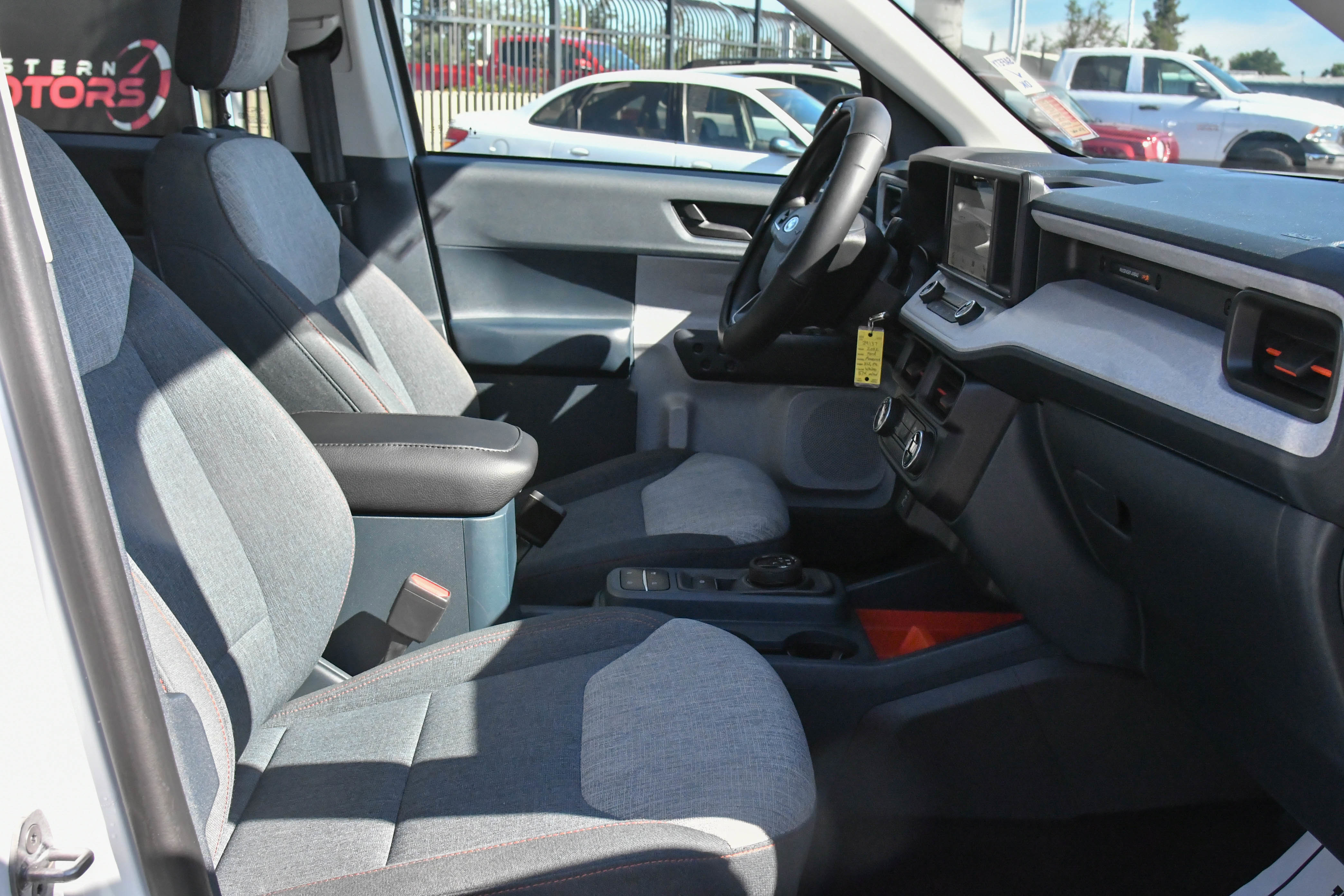 Used 2022 Ford Maverick XLT image 44