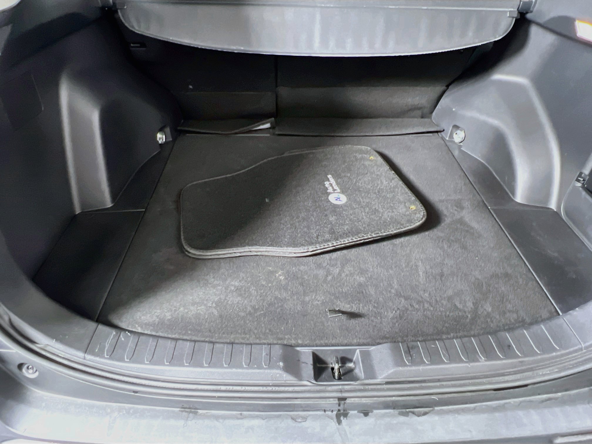Used 2021 Toyota RAV4 LE w/ Carpet Mat Package (TMS) AWD/4WD image 23