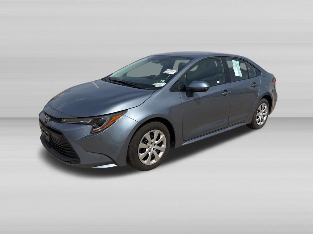 Used 2026 Toyota Corolla LE FWD image 9