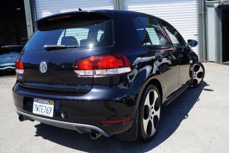Used 2011 Volkswagen Golf 4-Door image 40