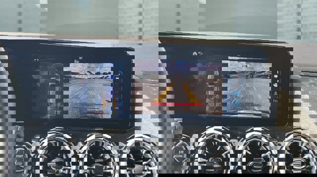 Used 2025 Mercedes-Benz GLA 250 image 26