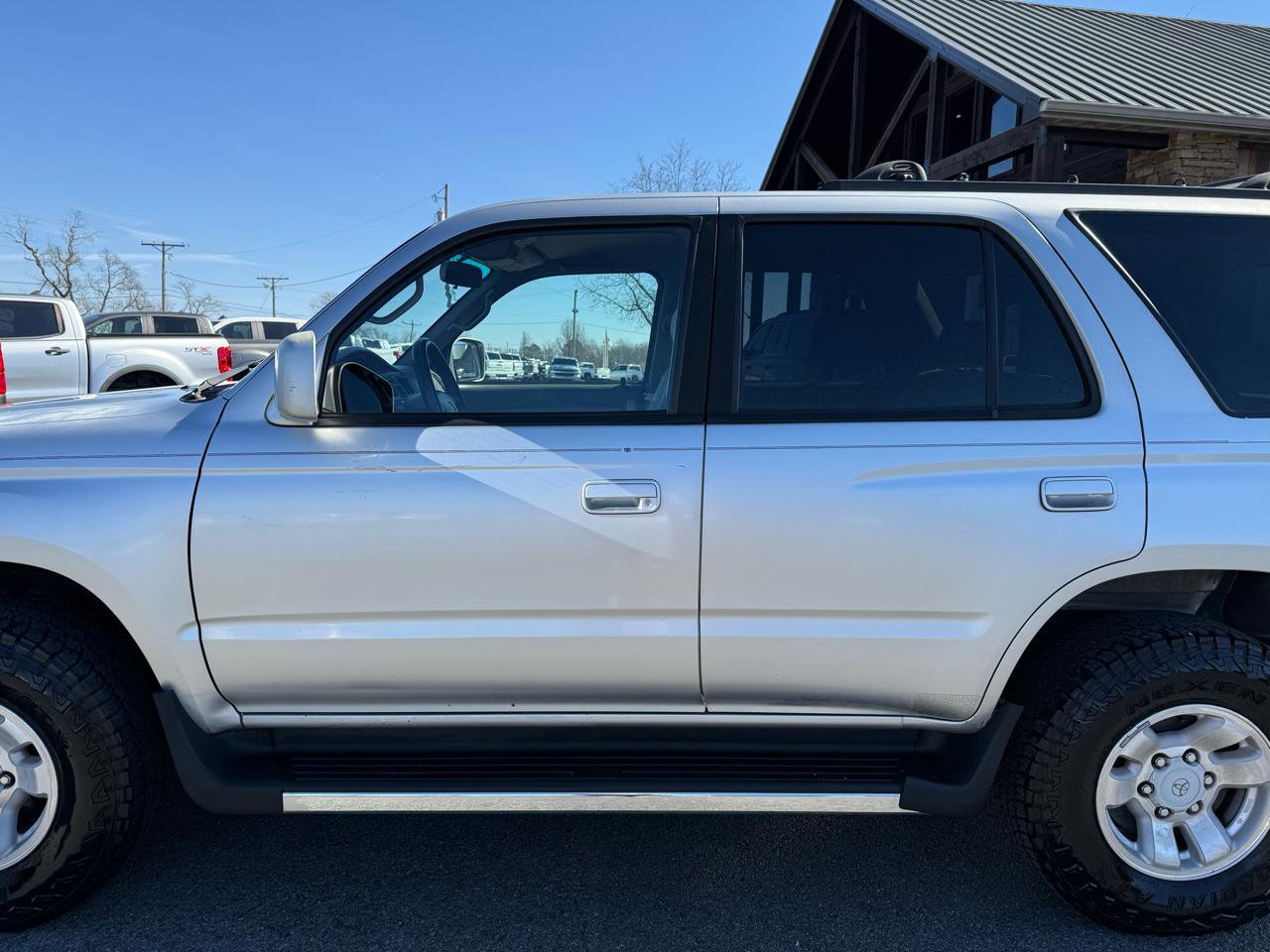 Used 2002 Toyota 4Runner SR5 RWD image 25