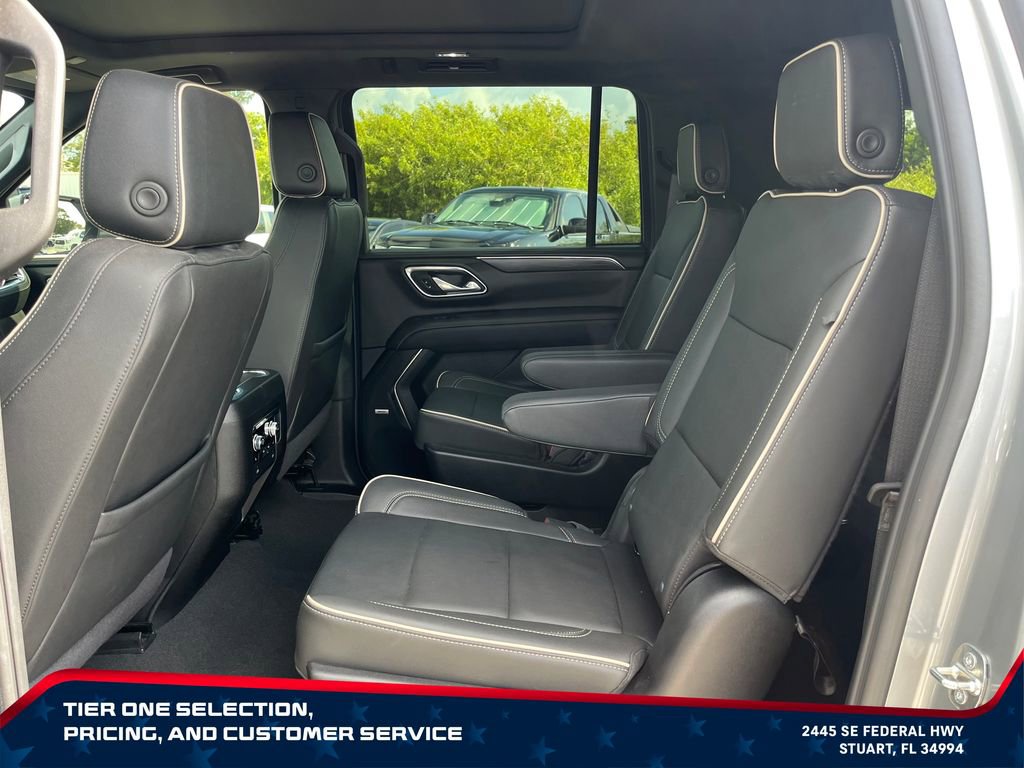 Used 2024 GMC Yukon XL SLT w/ SLT Premium Package AWD/4WD image 11