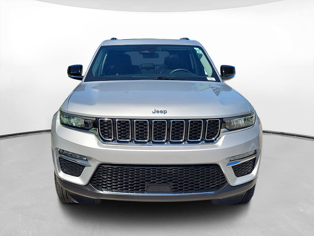 Used 2022 Jeep Grand Cherokee Limited AWD/4WD image 2