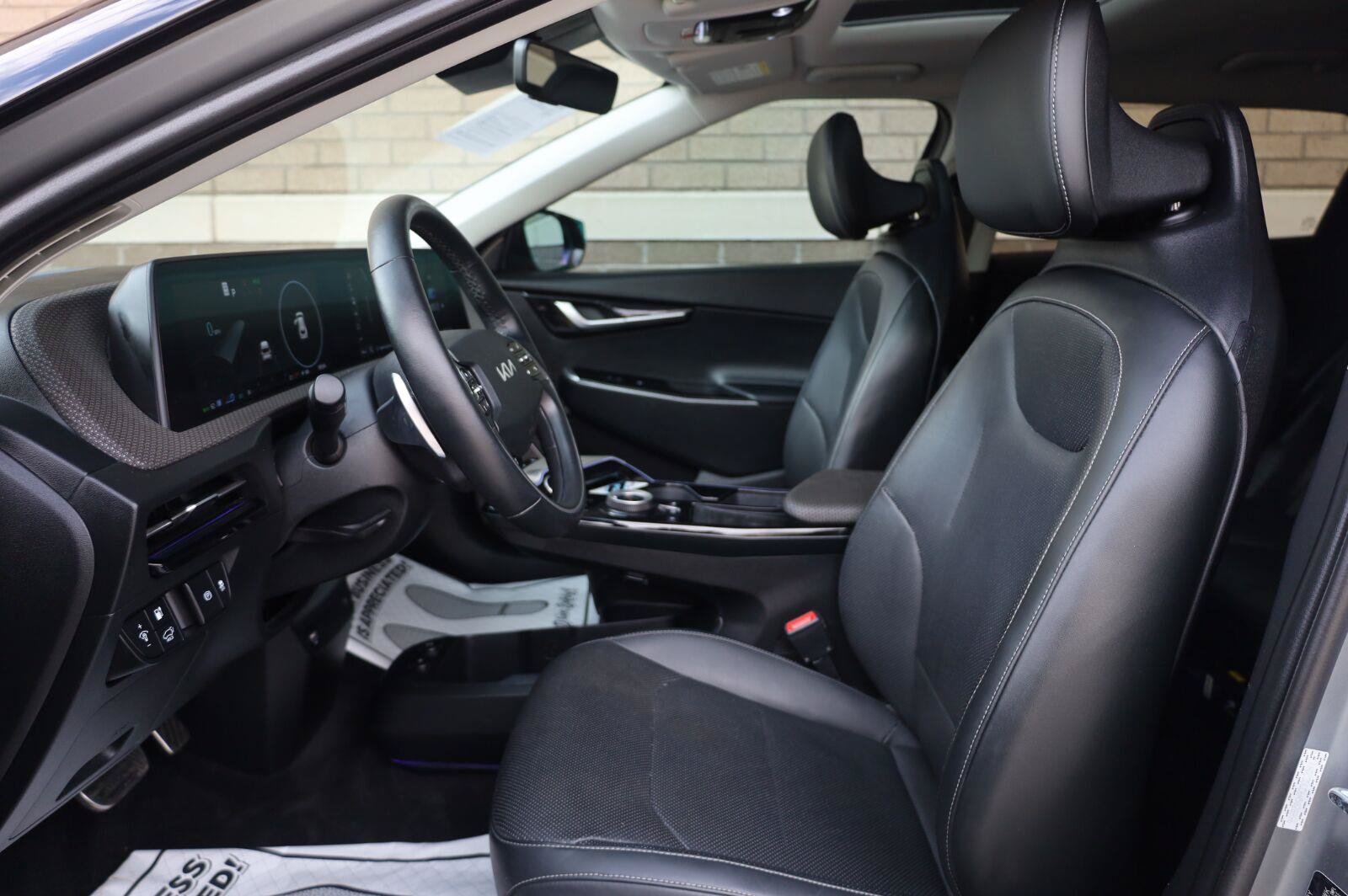 Used 2022 Kia EV6 GT-Line w/ First Edition Package AWD/4WD image 18