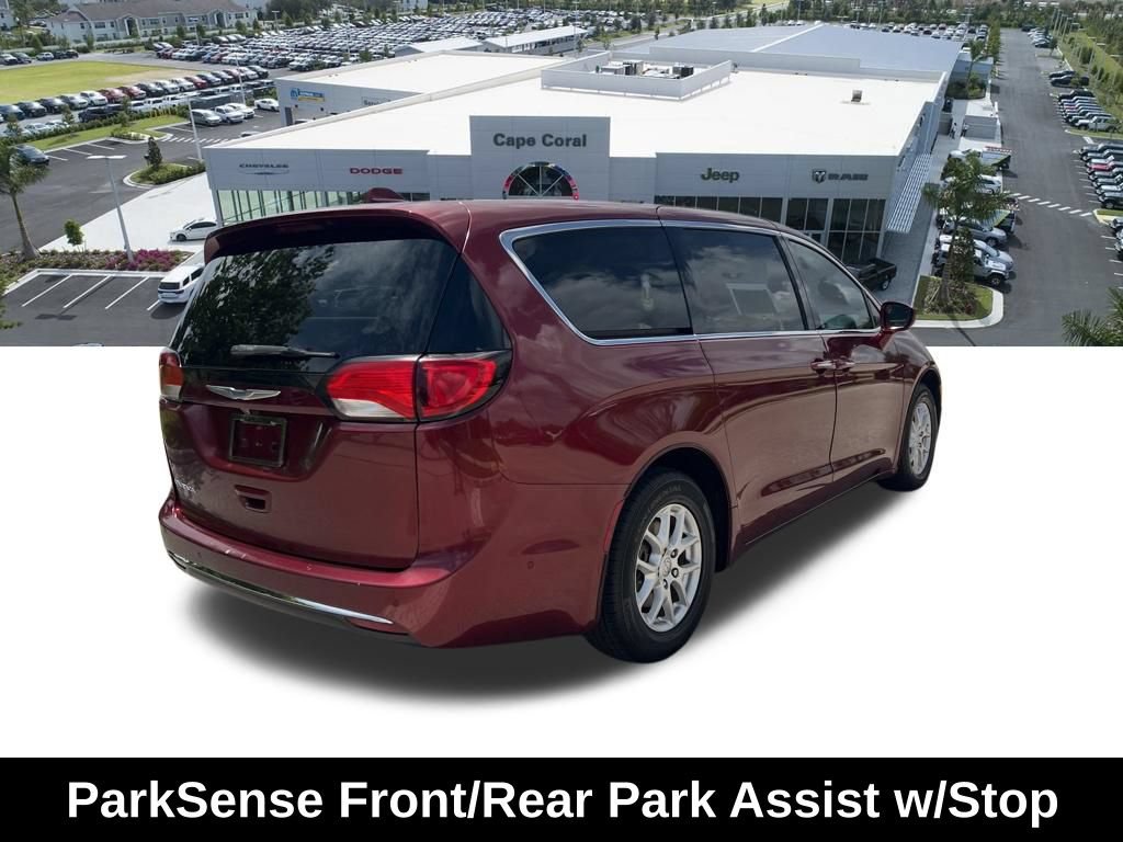 Used 2020 Chrysler Pacifica Touring w/ Advanced Safetytec Group FWD image 16