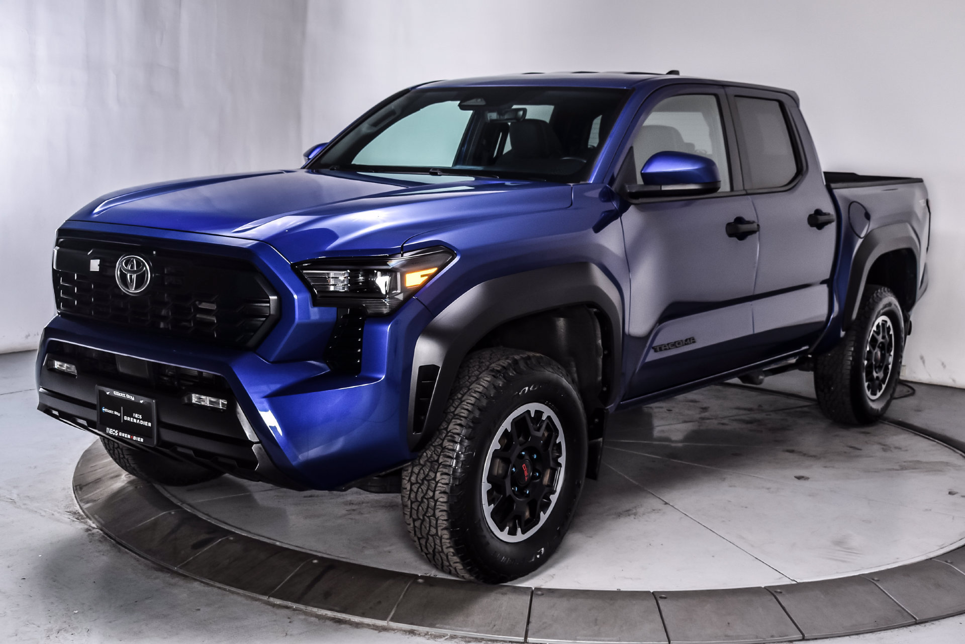 Used 2024 Toyota Tacoma TRD Off-Road AWD/4WD image 3