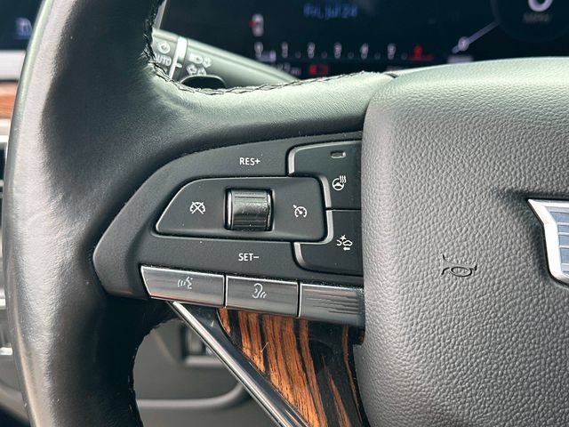 Used 2024 Cadillac Escalade ESV Luxury w/ LPO, Floor Liner Package AWD/4WD image 8