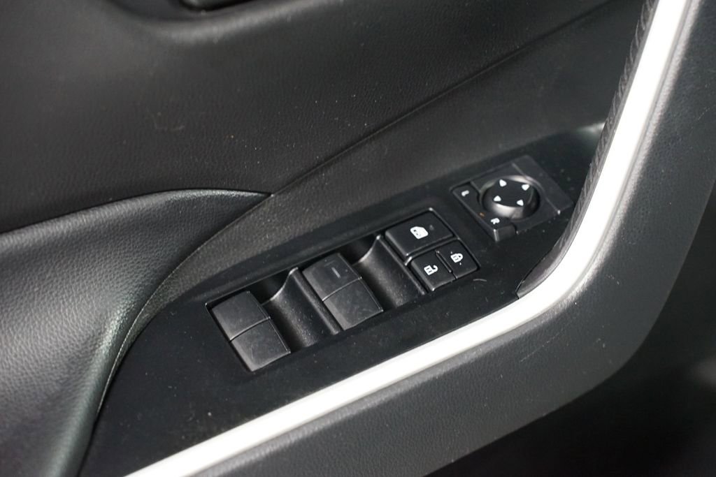 Certified 2025 Toyota RAV4 LE AWD/4WD image 29