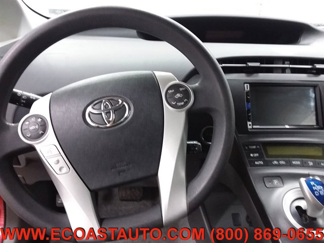 Used 2011 Toyota Prius Three w/ Navigation Pkg FWD image 11