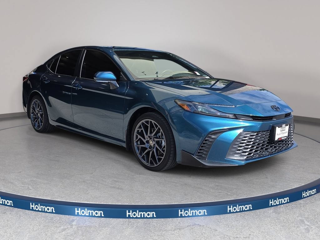 Used 2025 Toyota Camry SE w/ Convenience Package AWD/4WD image 4