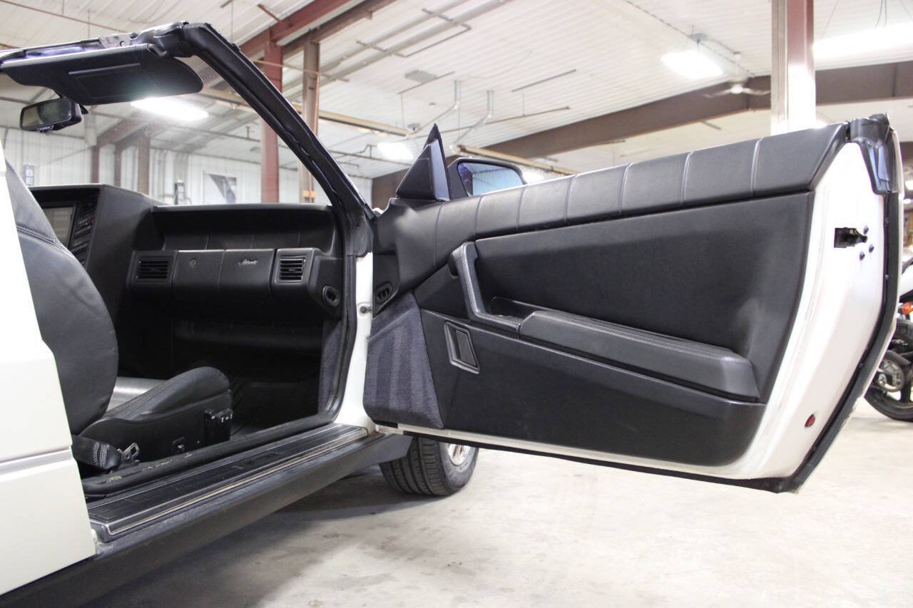Used 1993 Cadillac Allante FWD image 35