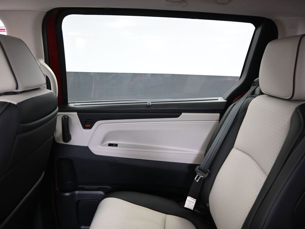 Used 2025 Honda Odyssey Elite image 50