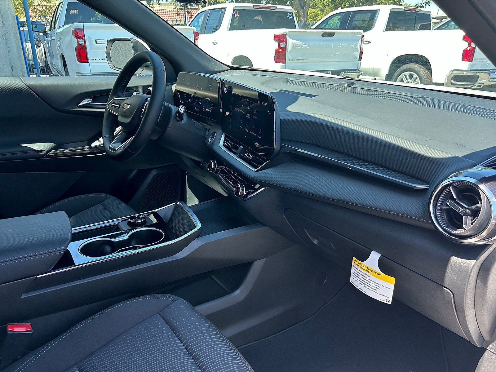 New 2026 Chevrolet Equinox LT w/ Safety and Technology Package FWD image 28