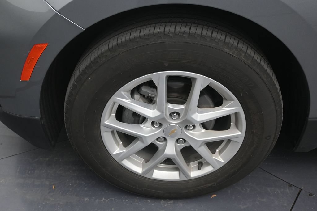 Used 2024 Chevrolet Equinox LS FWD image 9