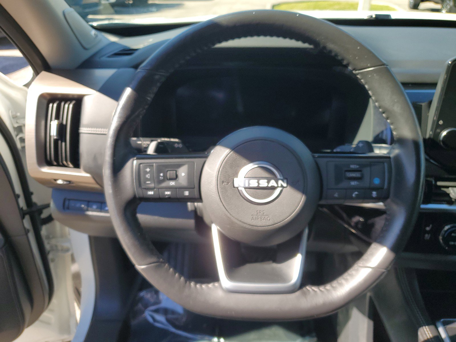 Certified 2023 Nissan Pathfinder Platinum image 18