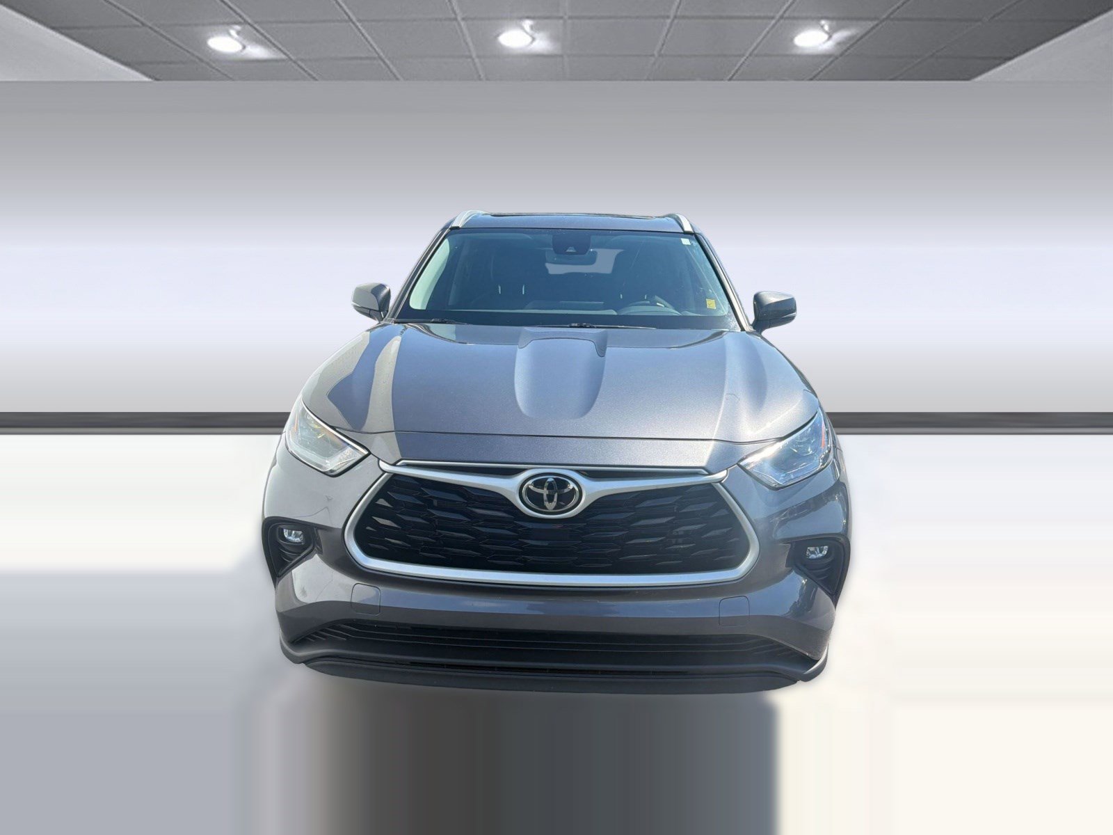 Used 2023 Toyota Highlander XLE image 5