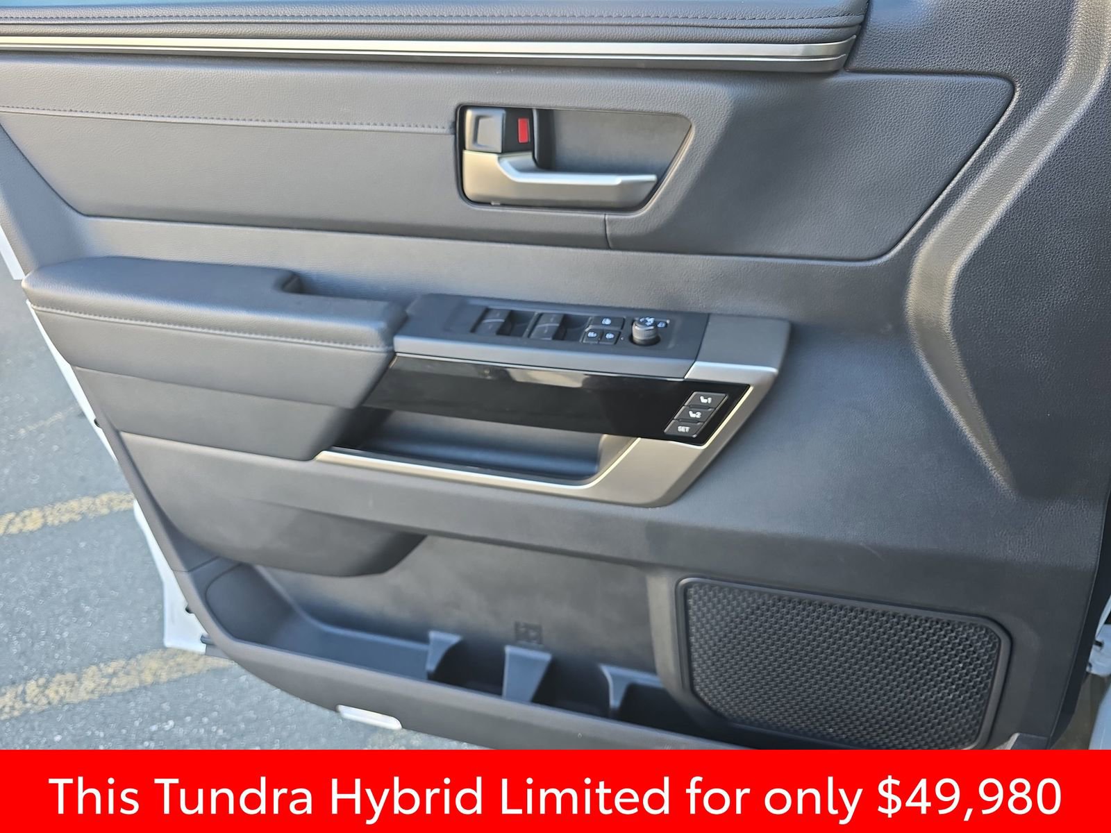 Used 2024 Toyota Tundra Limited image 34