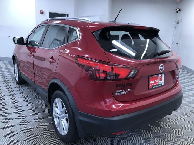 Used 2017 Nissan Rogue Sport SV w/ SV Premium Package AWD/4WD image 5