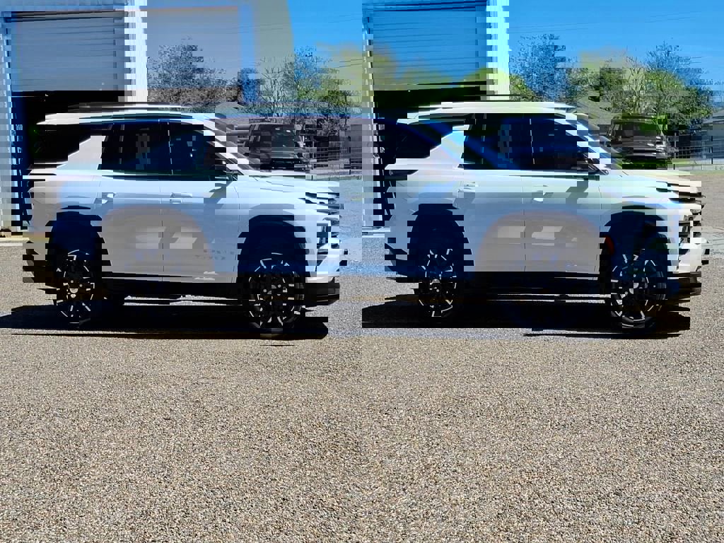 New 2026 Chevrolet Traverse LT w/ Sun and Wheel Package image 5