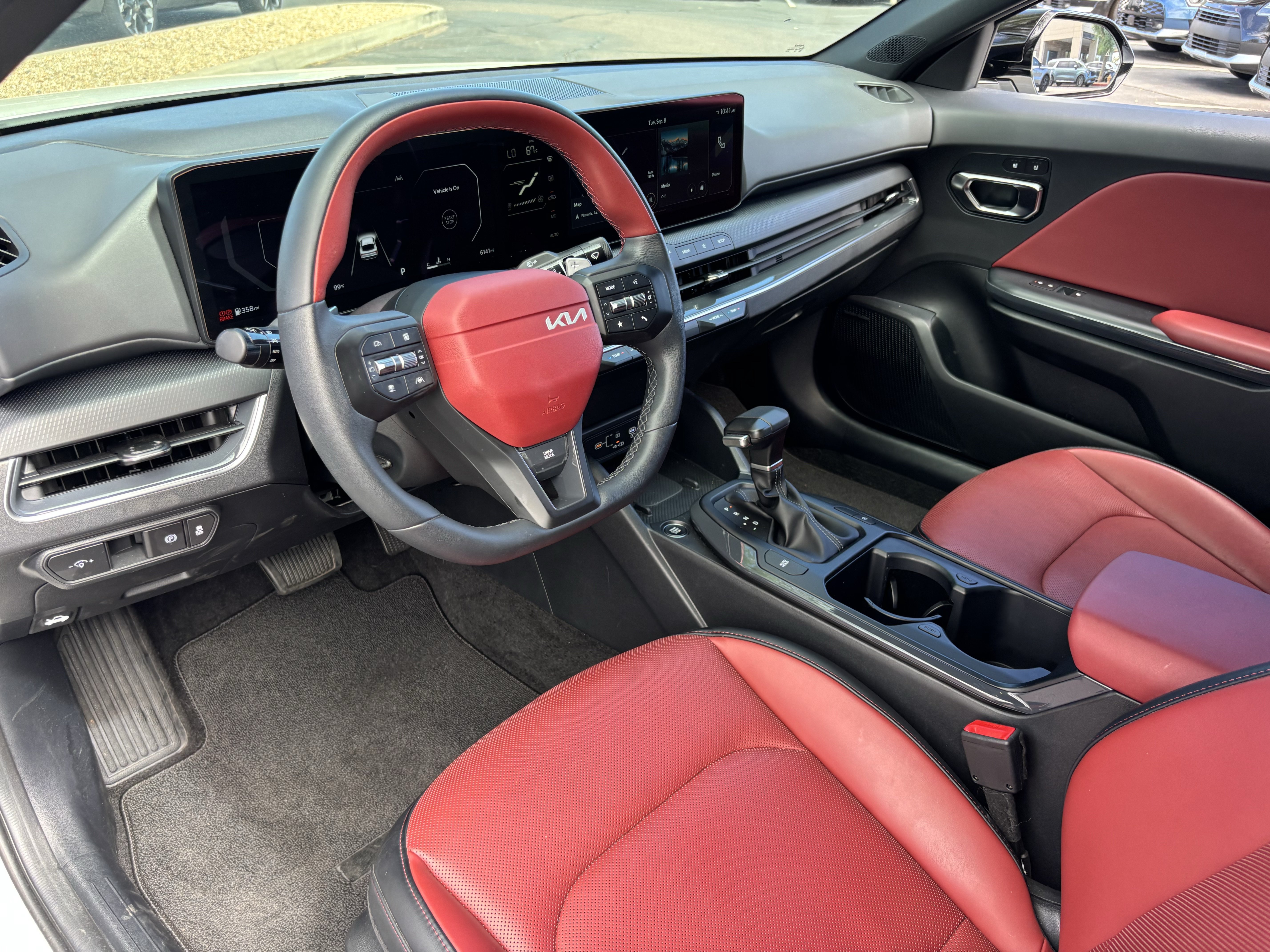 Certified 2025 Kia K4 GT-Line w/ GT-Line Premium Package FWD image 17