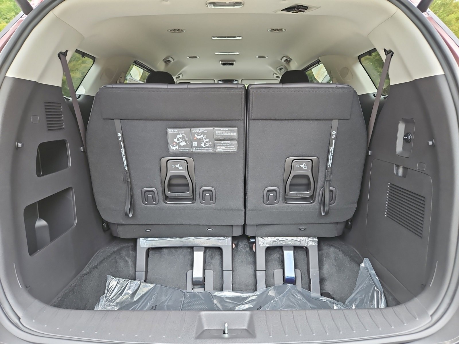 New 2026 Kia Carnival EX image 19