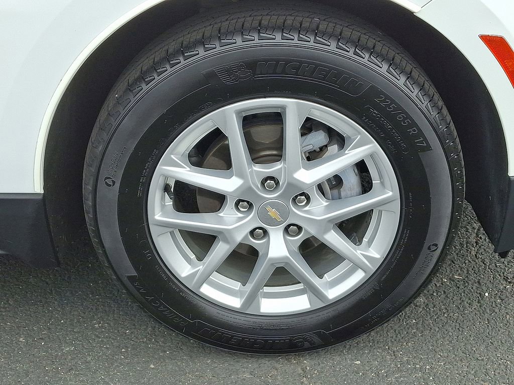 Certified 2023 Chevrolet Equinox LS FWD image 8