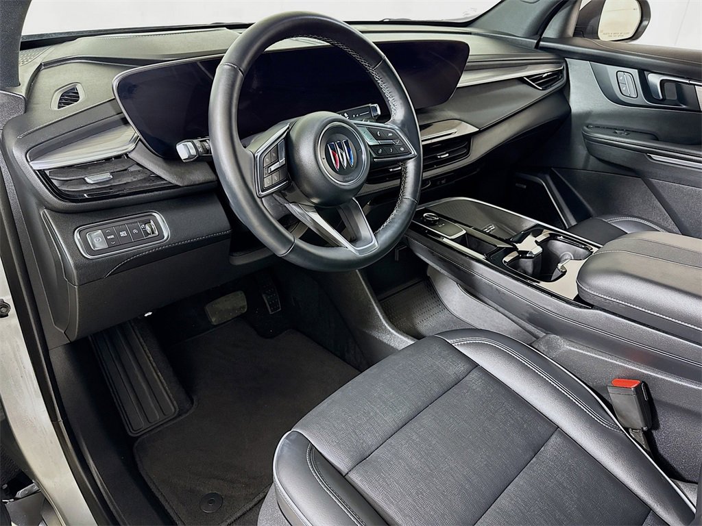 Certified 2025 Buick Enclave Preferred image 7
